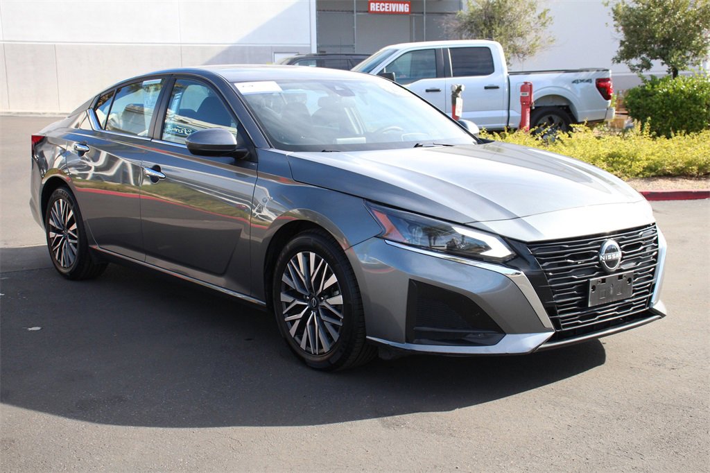 Used 2023 Nissan Altima 2.5 SV image 11