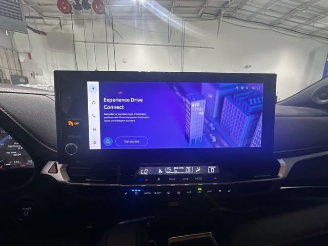 Used 2025 Toyota Sienna XSE w/ XSE Premium Package AWD/4WD image 24