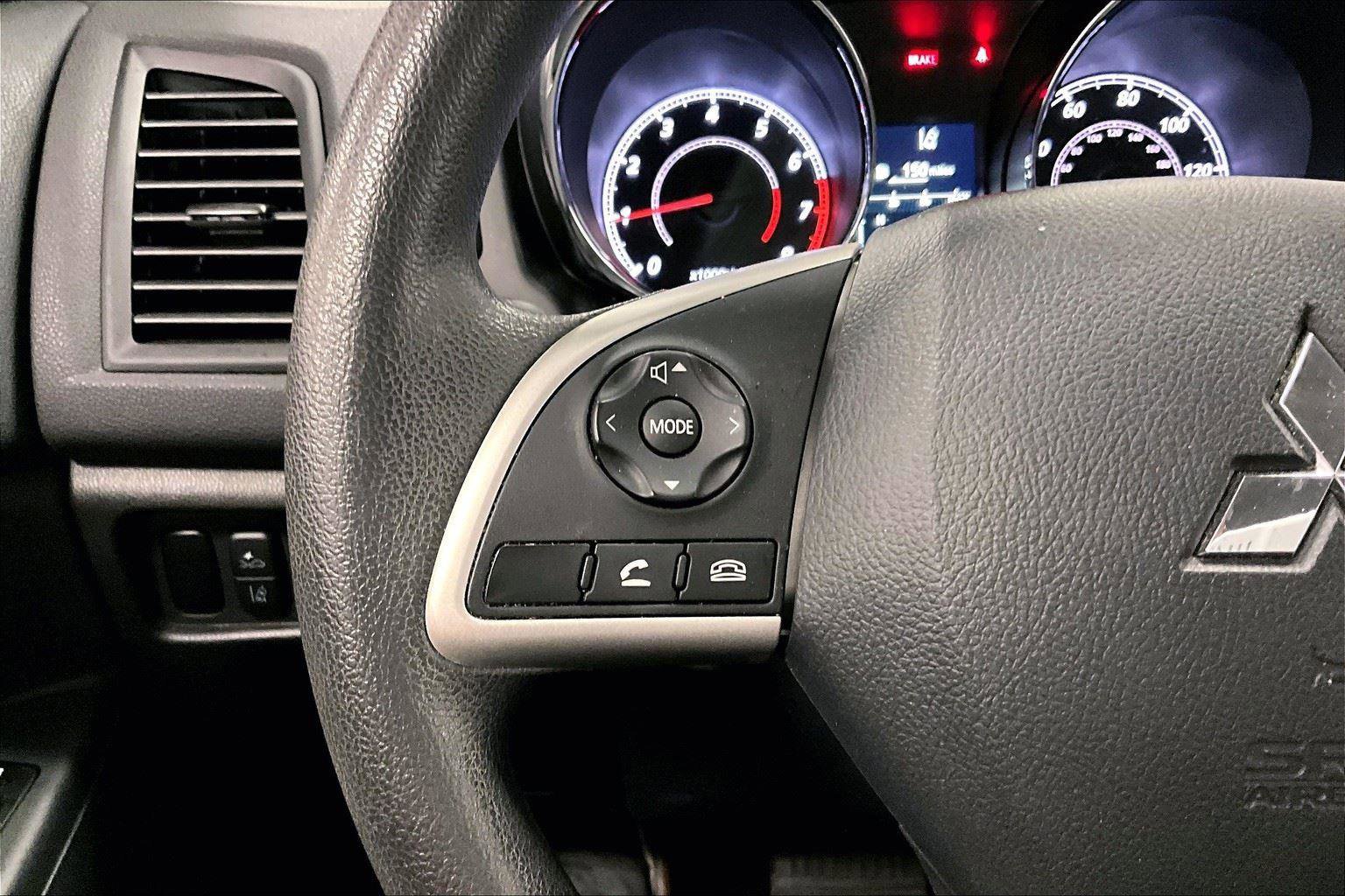 Used 2024 Mitsubishi Outlander Sport ES image 17