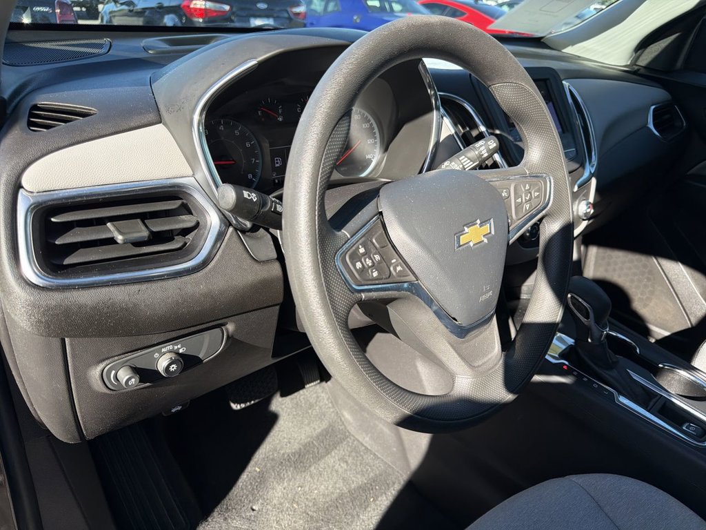 Used 2024 Chevrolet Equinox LS w/ Midnight Edition FWD image 12