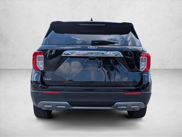 Certified 2023 Ford Explorer XLT w/ Equipment Group 202A RWD image 4