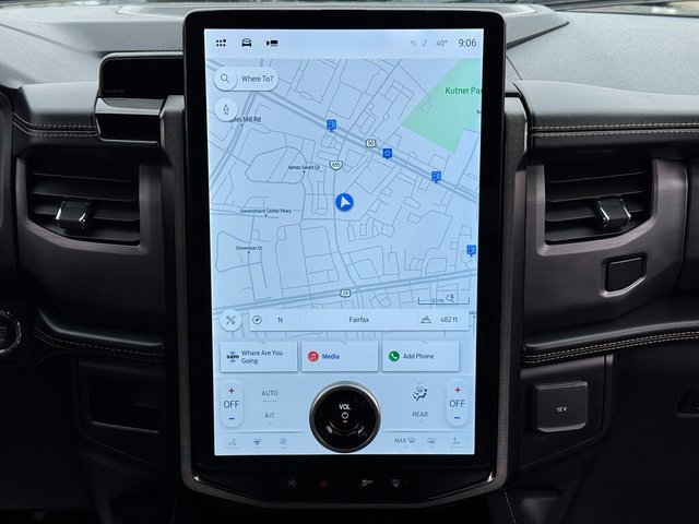 Certified 2023 Ford Expedition Platinum image 12