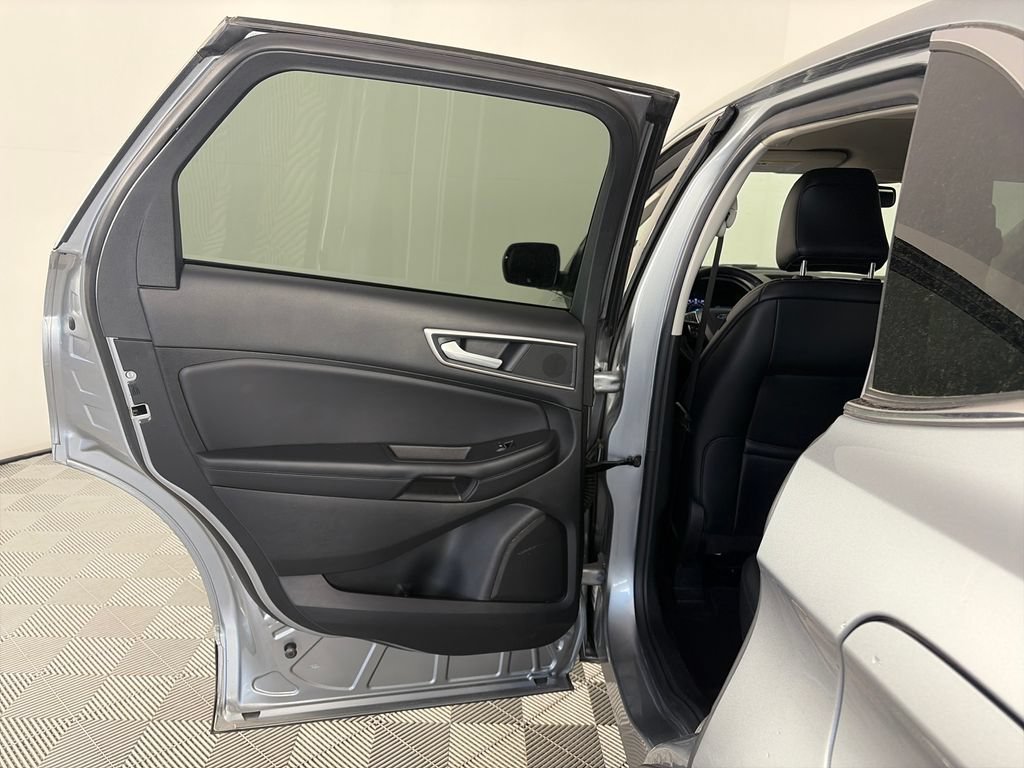 Certified 2024 Ford Edge SEL AWD/4WD image 12