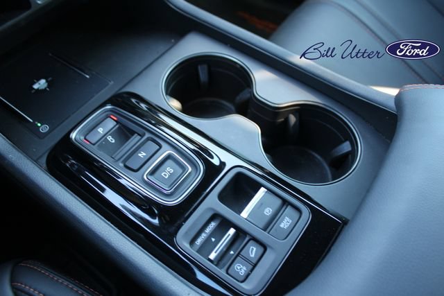 Used 2025 Honda Pilot TrailSport image 18