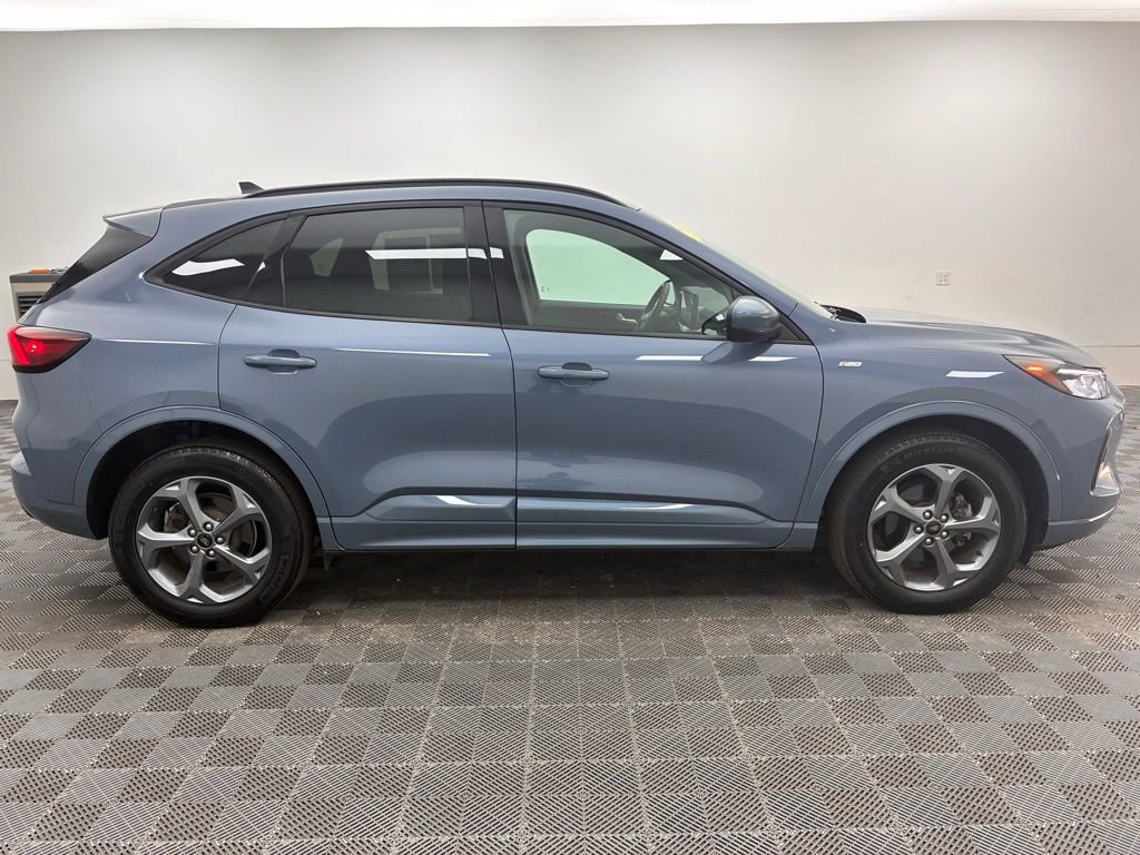 Certified 2023 Ford Escape ST-Line Select w/ Tech Pack #1 video 2