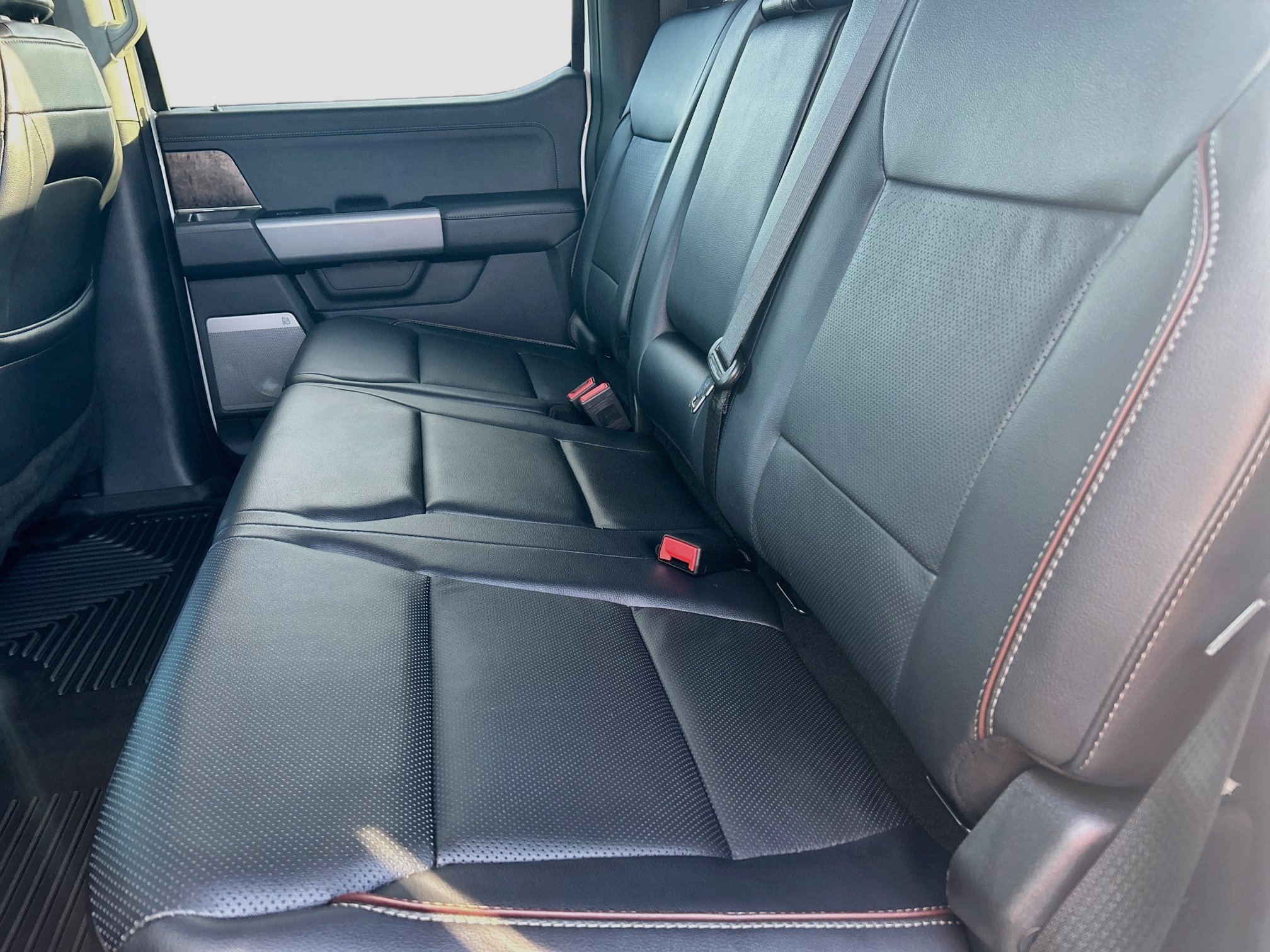Certified 2024 Ford F250 Lariat w/ Sport Appearance Package AWD/4WD image 25
