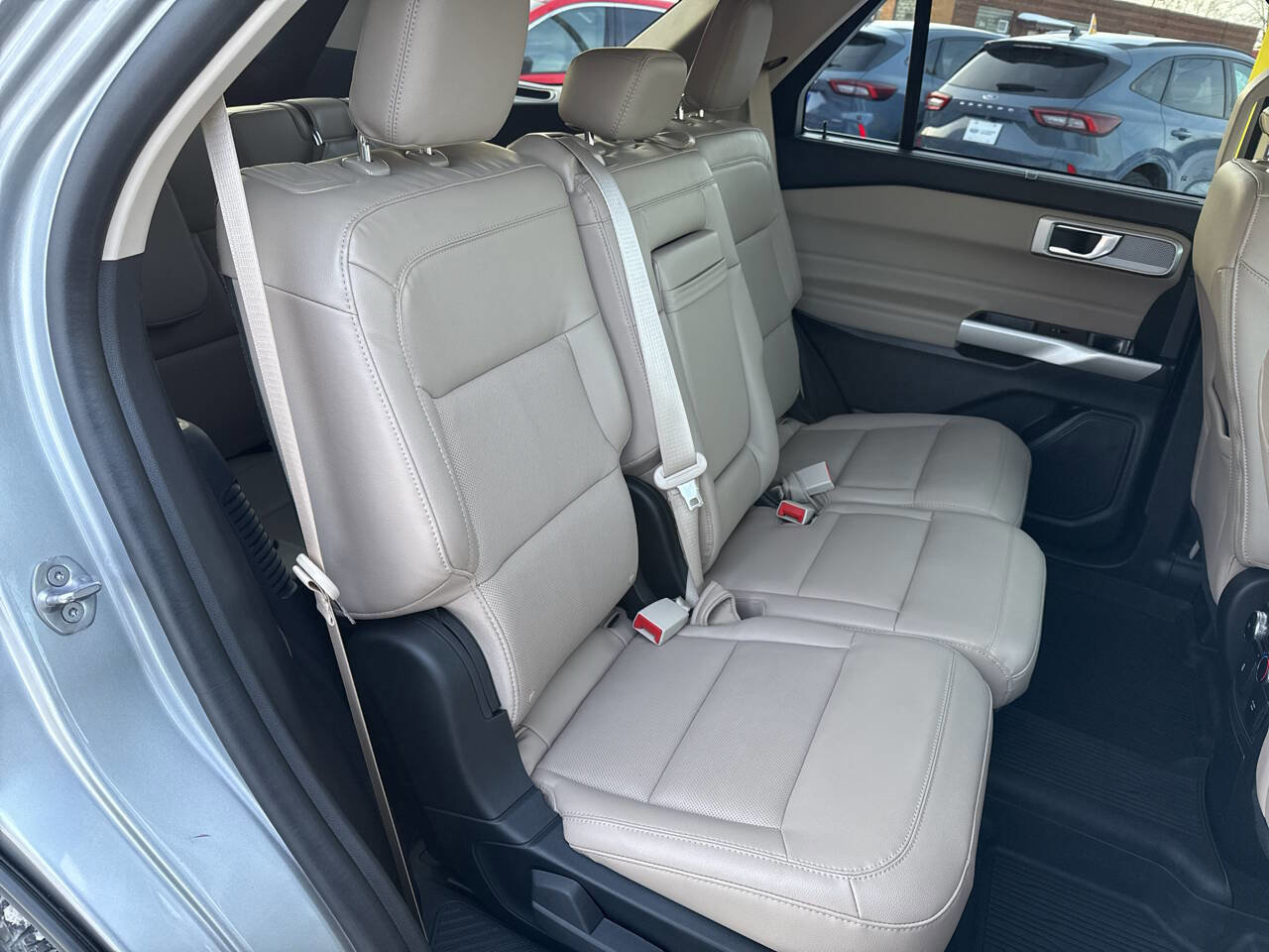 Certified 2023 Ford Explorer Limited w/ Equipment Group 301A image 11