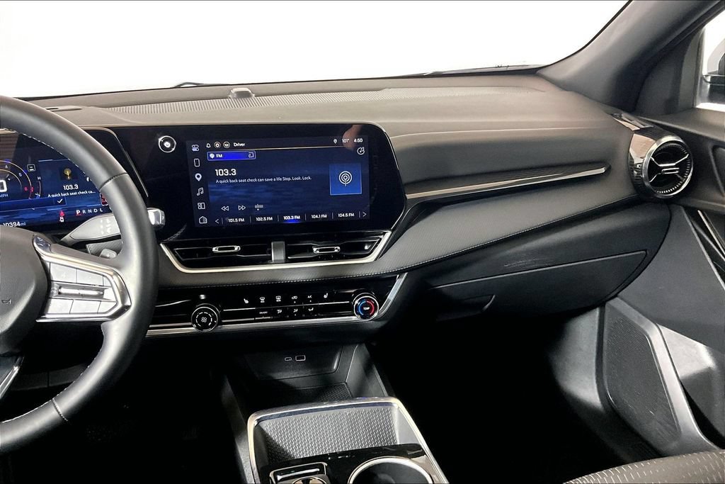 Used 2026 Chevrolet Equinox LT FWD image 5