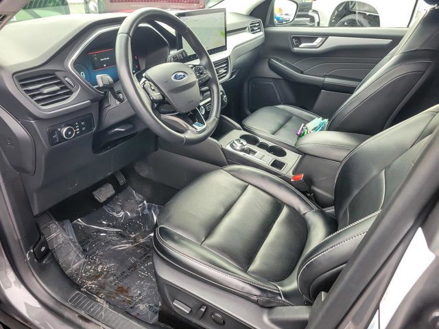Certified 2024 Ford Escape Platinum image 10