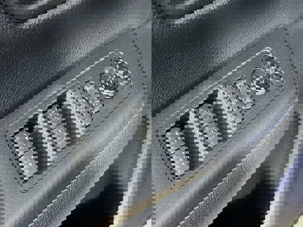 Used 2023 Honda CR-V Sport image 28