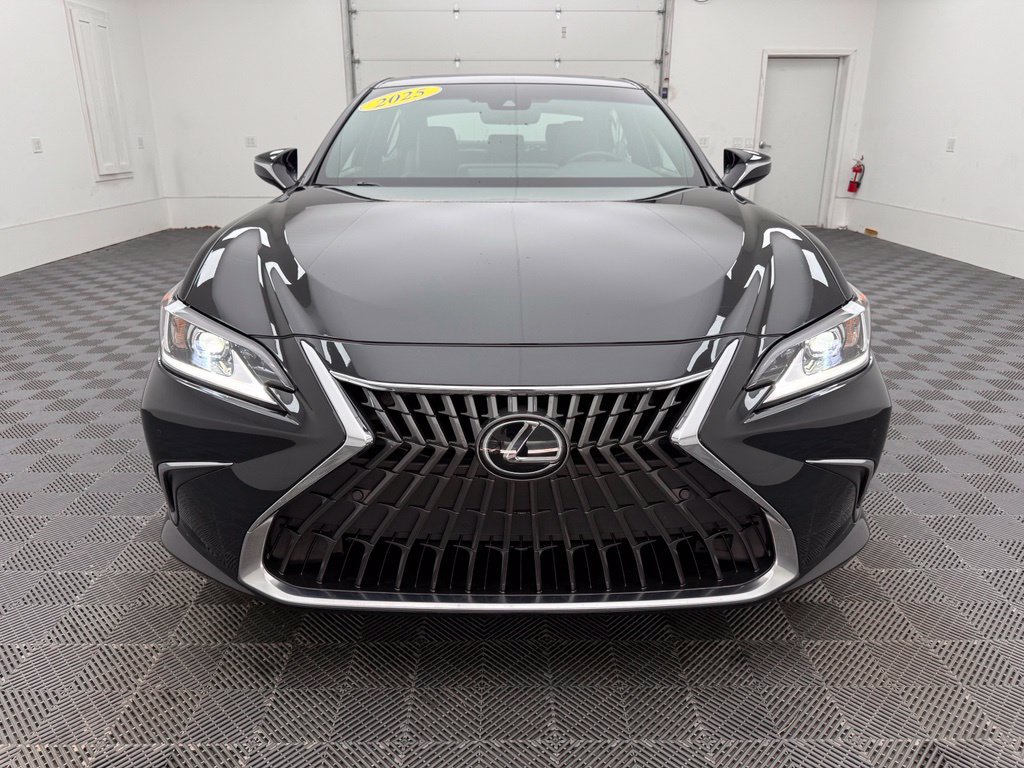 Used 2025 Lexus ES 350 w/ Premium Package FWD image 16