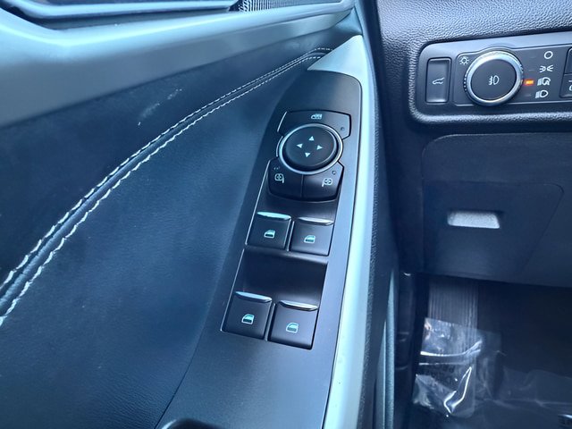 Certified 2022 Ford Explorer XLT w/ Equipment Group 202A AWD/4WD image 21
