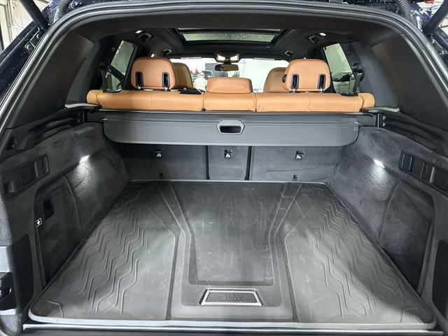 Used 2021 BMW X5 M50i w/ Executive Package AWD/4WD image 26