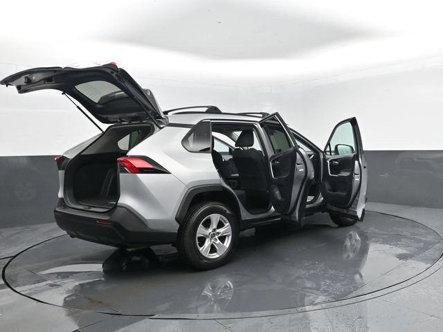 Used 2019 Toyota RAV4 XLE w/ All Weather Liner Package AWD/4WD image 28
