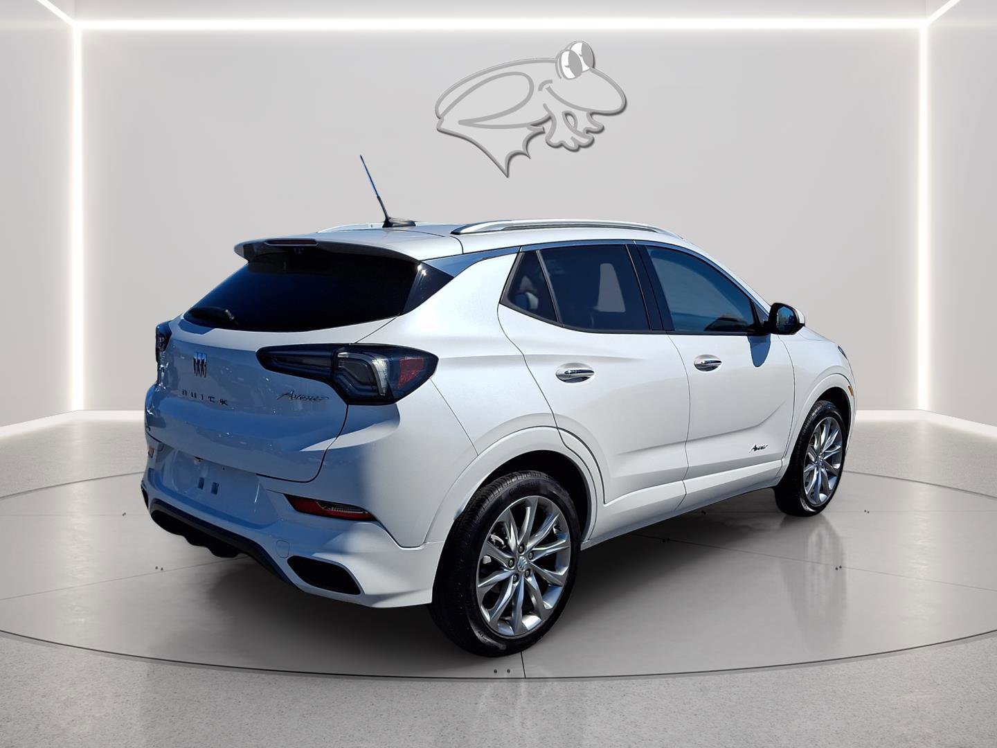 Used 2024 Buick Encore GX Avenir w/ Avenir Technology Package AWD/4WD image 6