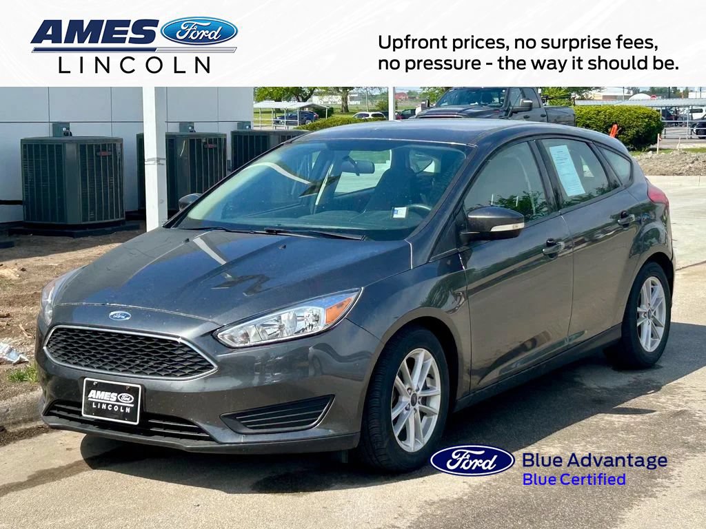 Certified 2017 Ford Focus SE FWD image 1