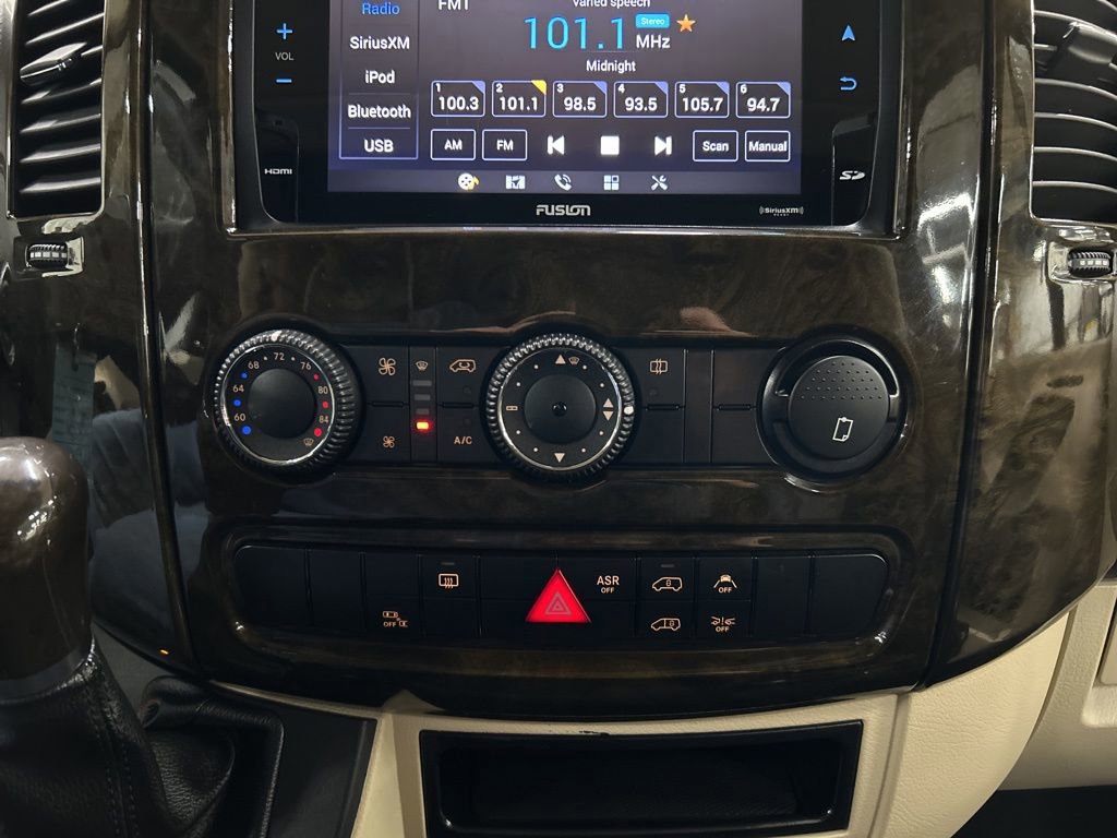 Used 2017 Mercedes-Benz Sprinter 2500 image 18