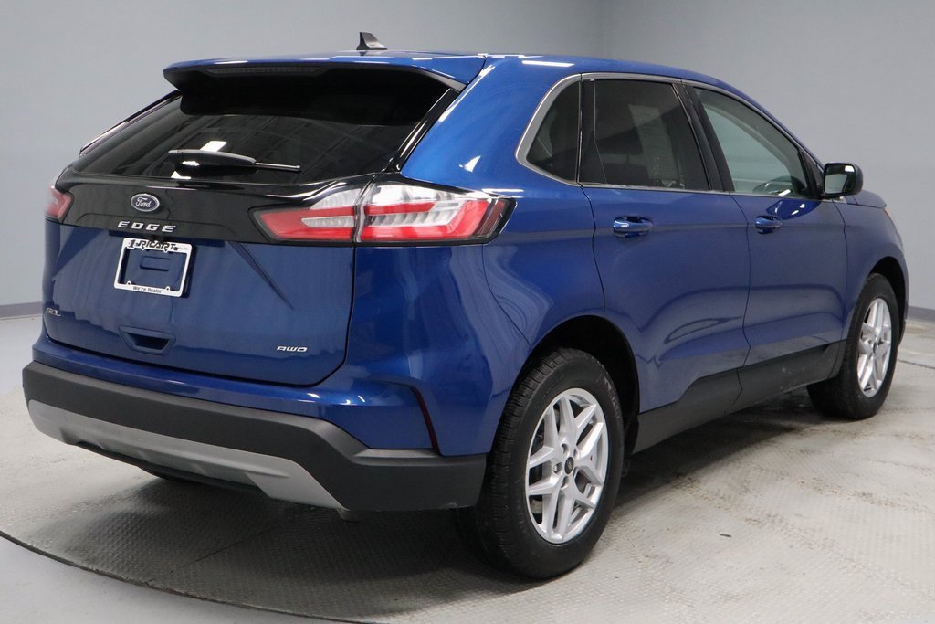 Certified 2024 Ford Edge SEL w/ Convenience Package image 12