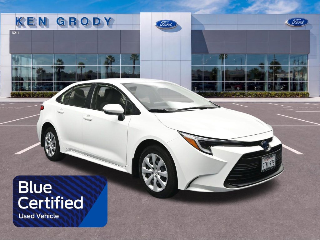 Used 2025 Toyota Corolla LE w/ Carpet Mat Package (TMS)