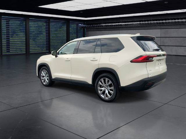 Used 2024 Toyota Grand Highlander AWD image 9
