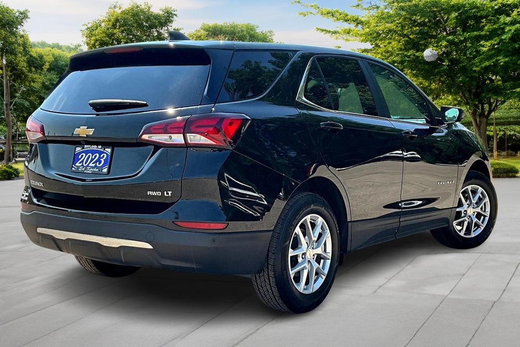 Used 2023 Chevrolet Equinox LT w/ Driver Convenience Package AWD/4WD image 12