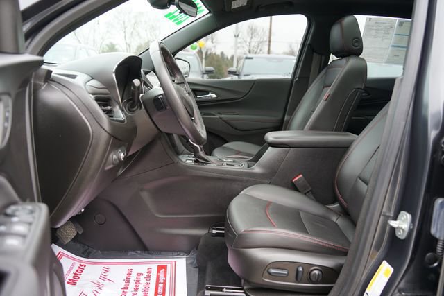 Used 2022 Chevrolet Equinox RS w/ RS Leather Package image 11