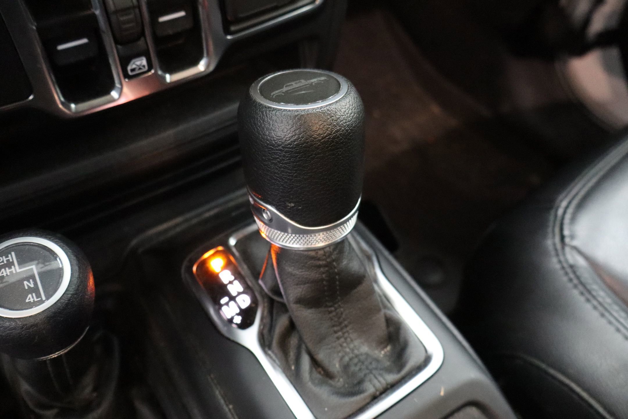 Used 2021 Jeep Gladiator Sport image 11