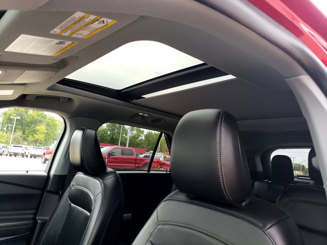 Certified 2023 Ford Explorer XLT w/ Equipment Group 202A AWD/4WD image 23
