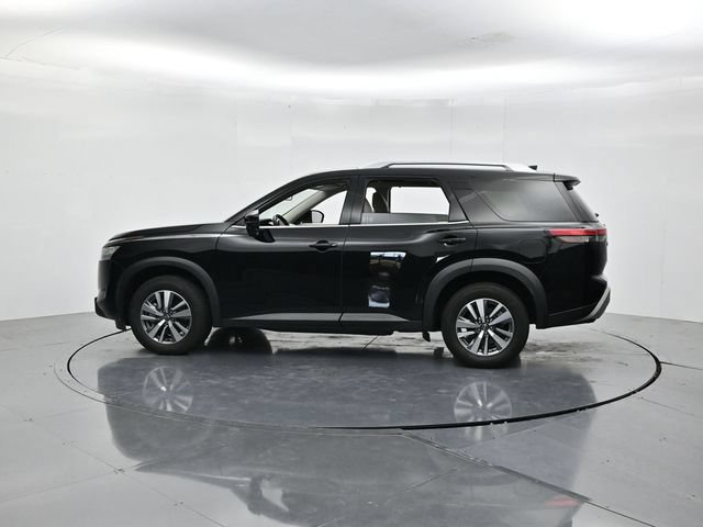 Used 2025 Nissan Pathfinder SL FWD image 7