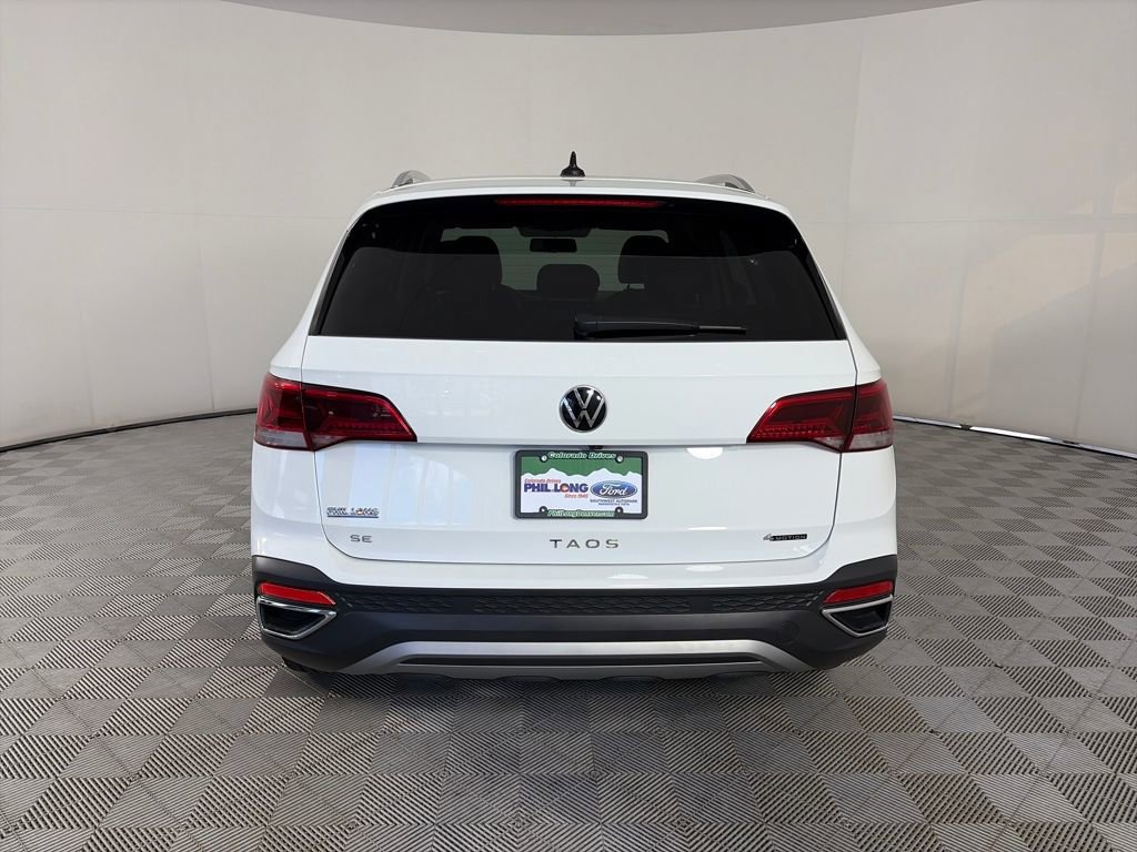 Used 2022 Volkswagen Taos SE image 4