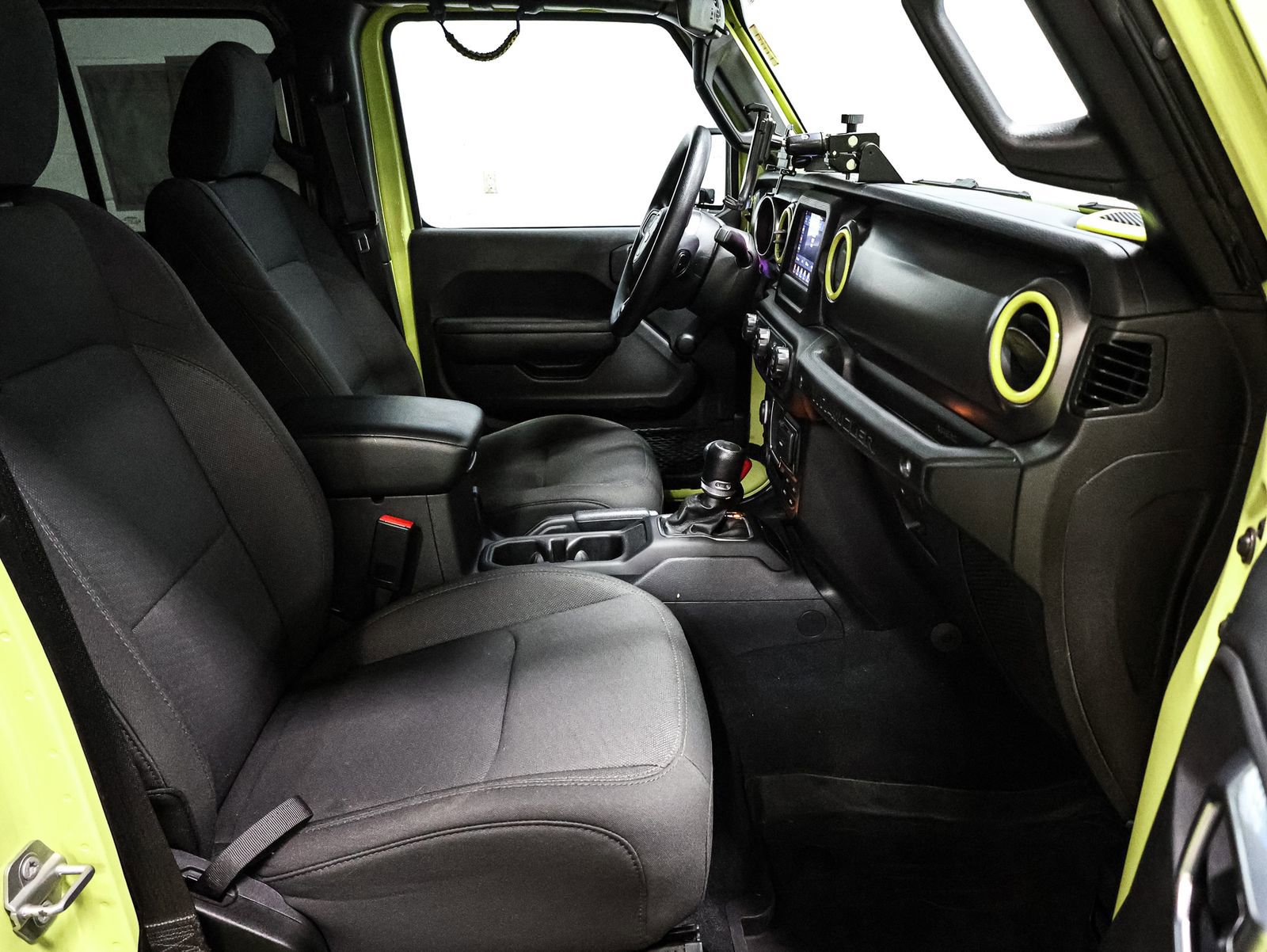 Used 2023 Jeep Wrangler Willys image 22