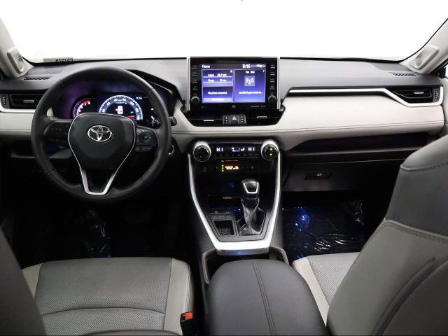 Used 2022 Toyota RAV4 Limited image 15