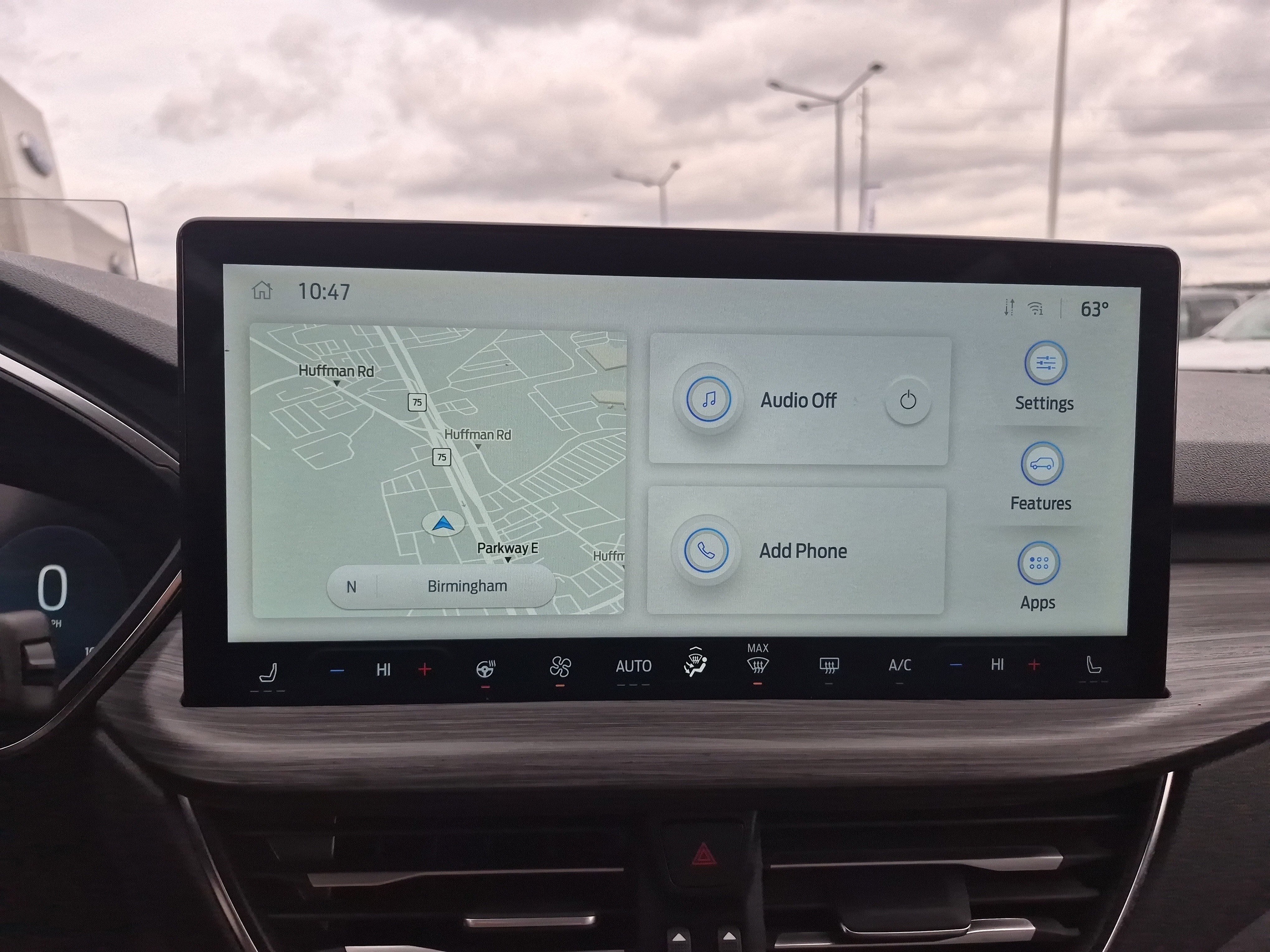 Certified 2025 Ford Escape PHEV w/ PHEV Premium Package image 31