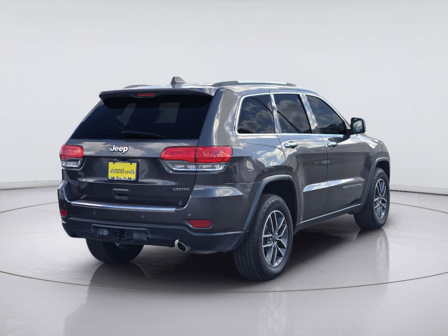 Used 2019 Jeep Grand Cherokee Limited w/ Trailer Tow Group IV RWD image 8