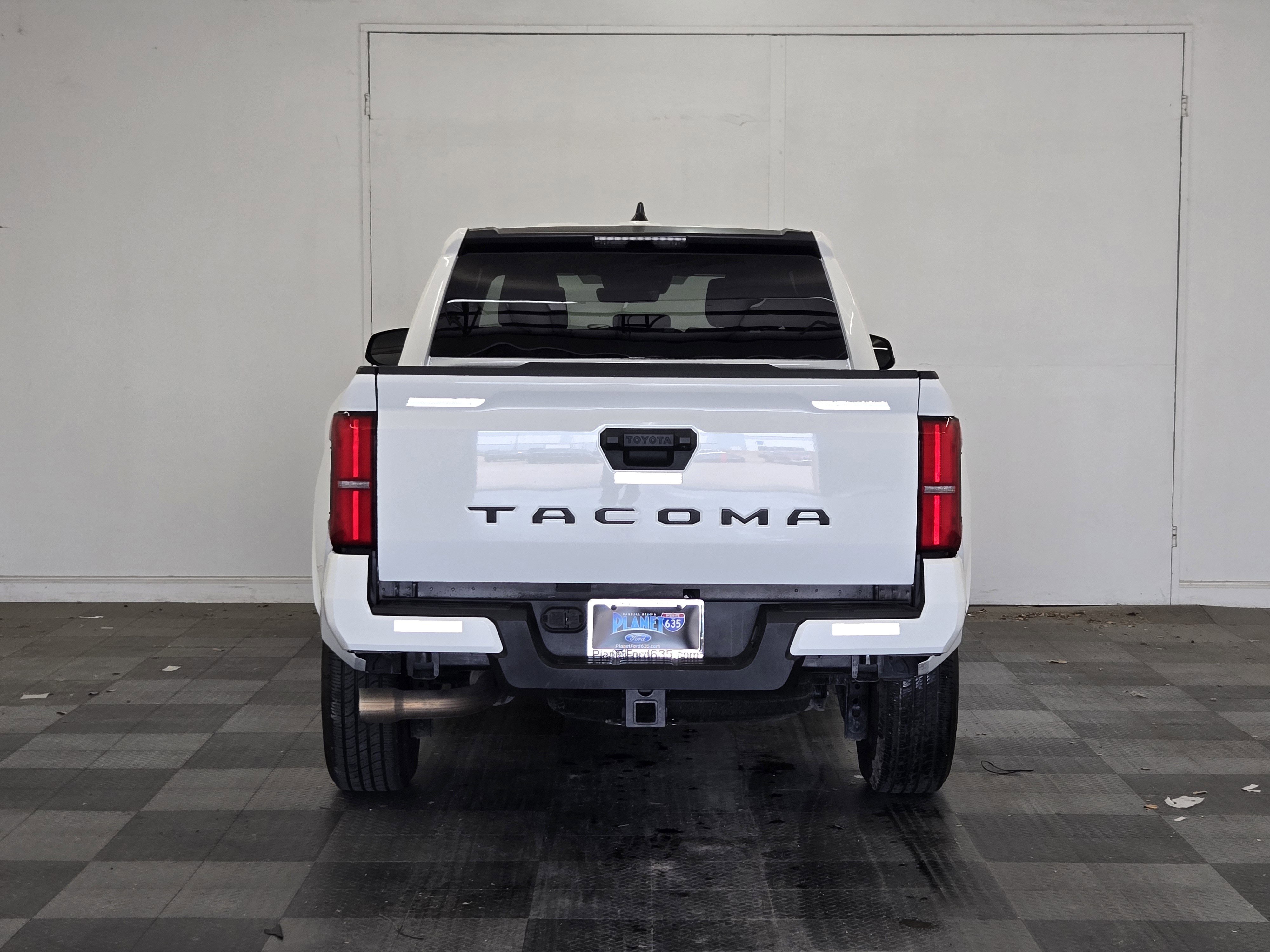 Used 2025 Toyota Tacoma SR5 RWD image 6