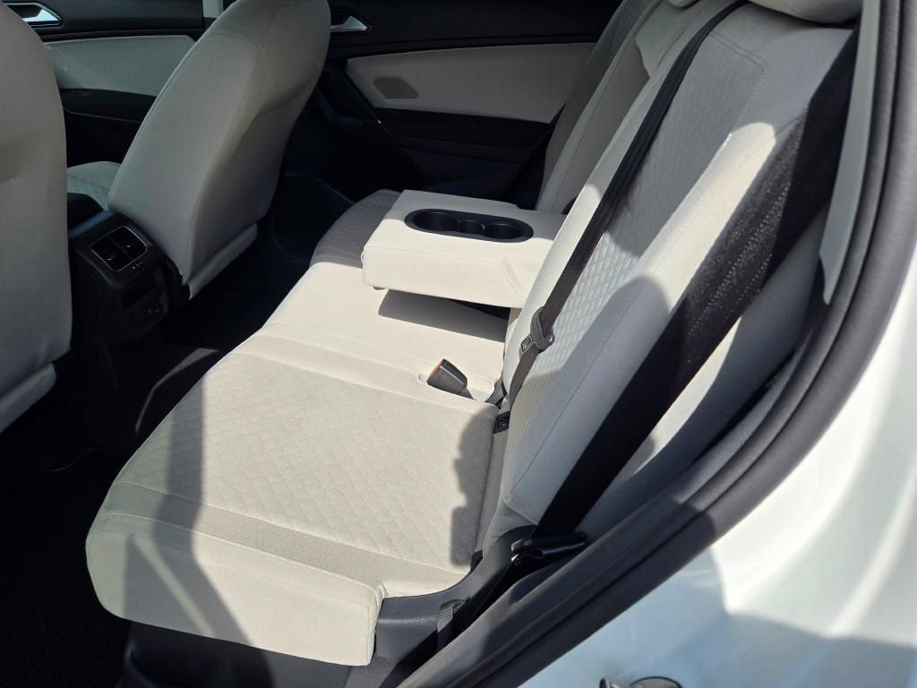 Used 2018 Volkswagen Tiguan S AWD/4WD image 16