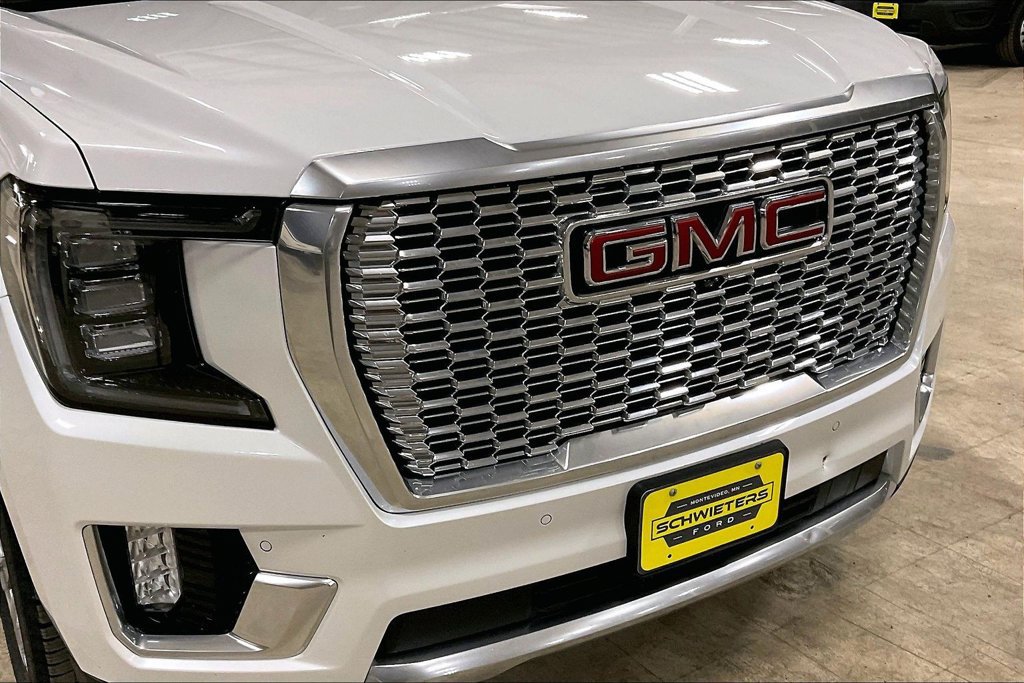 Used 2023 GMC Yukon Denali w/ LPO, Floor Liner Package AWD/4WD image 30