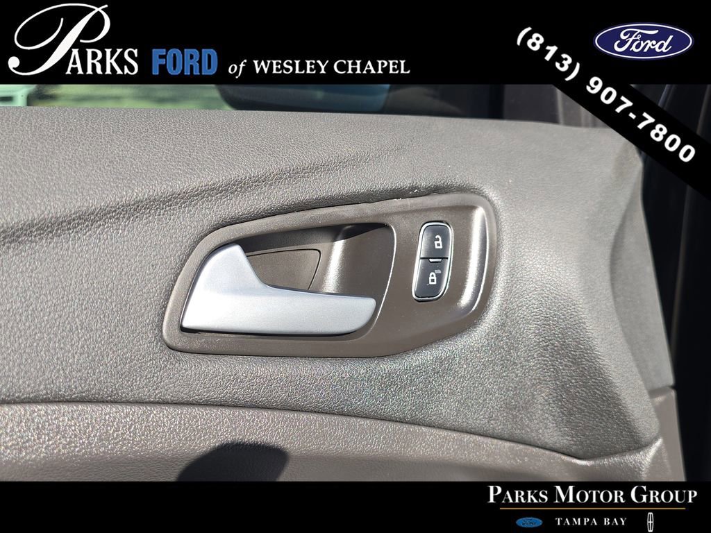 Certified 2017 Ford Escape SE w/ SE Leather Comfort Package image 16