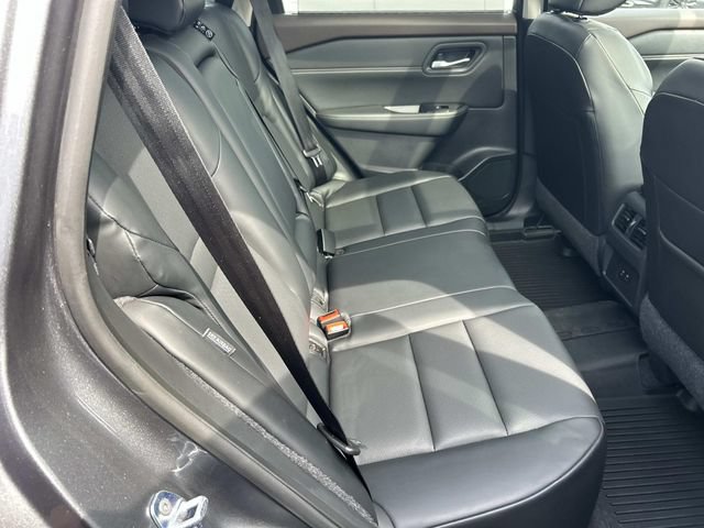 Used 2023 Nissan Rogue SV w/ SV Premium Package AWD/4WD image 25
