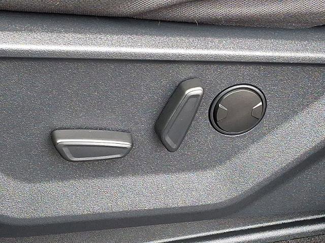 Certified 2023 Ford F150 XLT w/ Equipment Group 302A High image 27