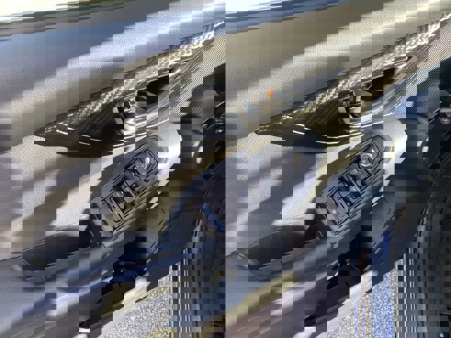 Used 2022 Subaru Crosstrek 2.0i Premium w/ Popular Package #2 image 11