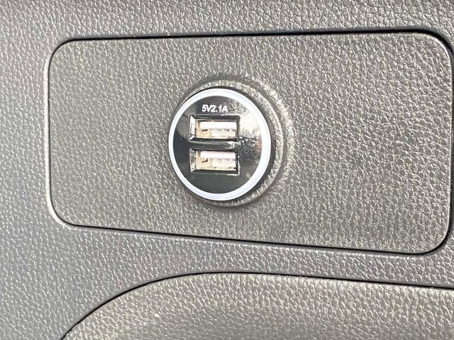 Used 2025 Toyota RAV4 XLE Premium AWD/4WD image 13