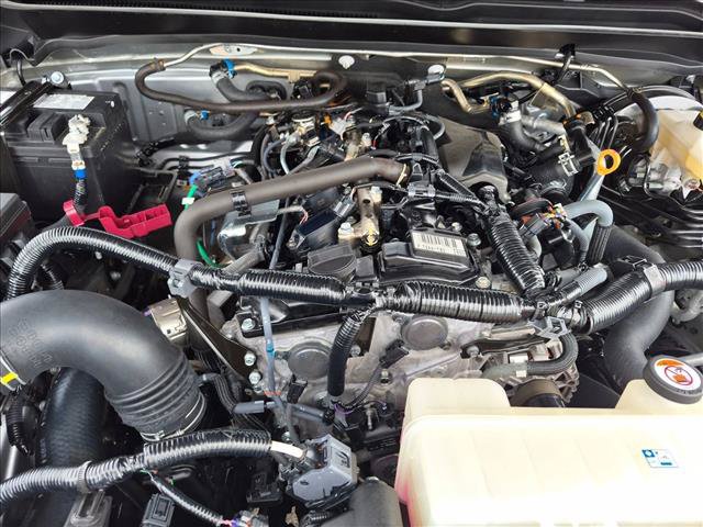 Used 2024 Toyota Tacoma SR5 AWD/4WD image 22
