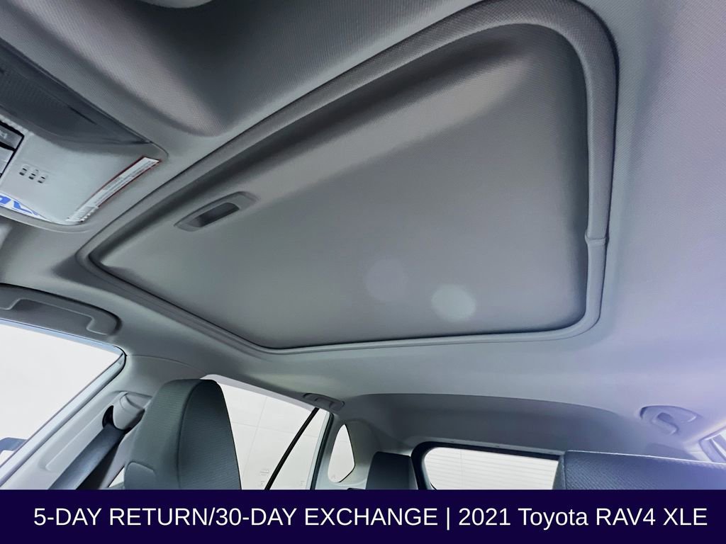 Used 2021 Toyota RAV4 XLE image 39
