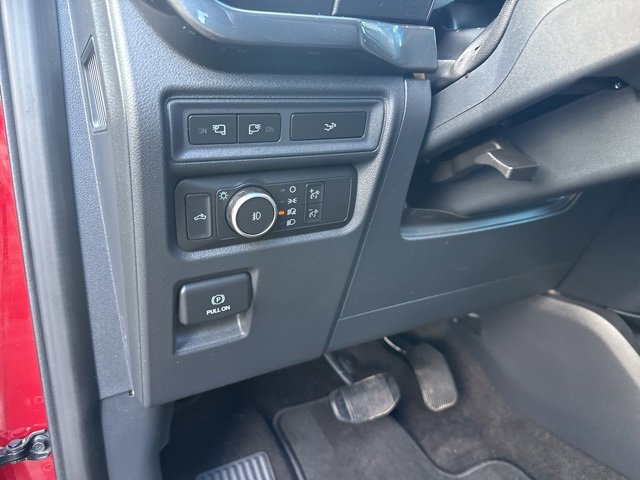 Certified 2022 Ford F150 XLT w/ Equipment Group 302A High image 11