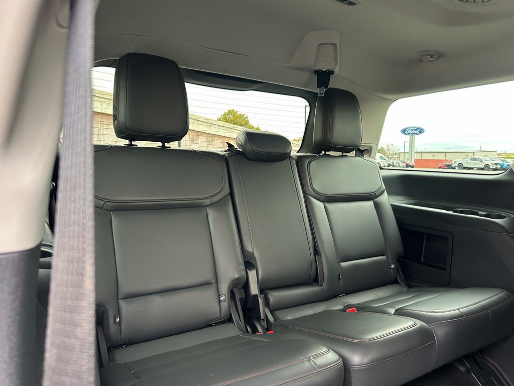 Certified 2025 Ford Expedition Active AWD/4WD image 31
