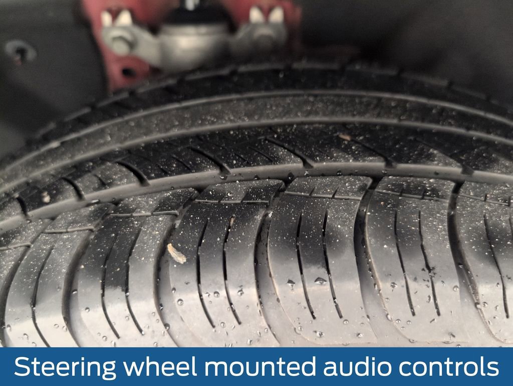 Certified 2022 Ford Explorer XLT w/ Equipment Group 202A image 24