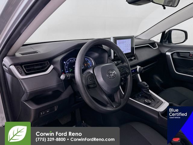 Used 2024 Toyota RAV4 LE AWD/4WD image 12