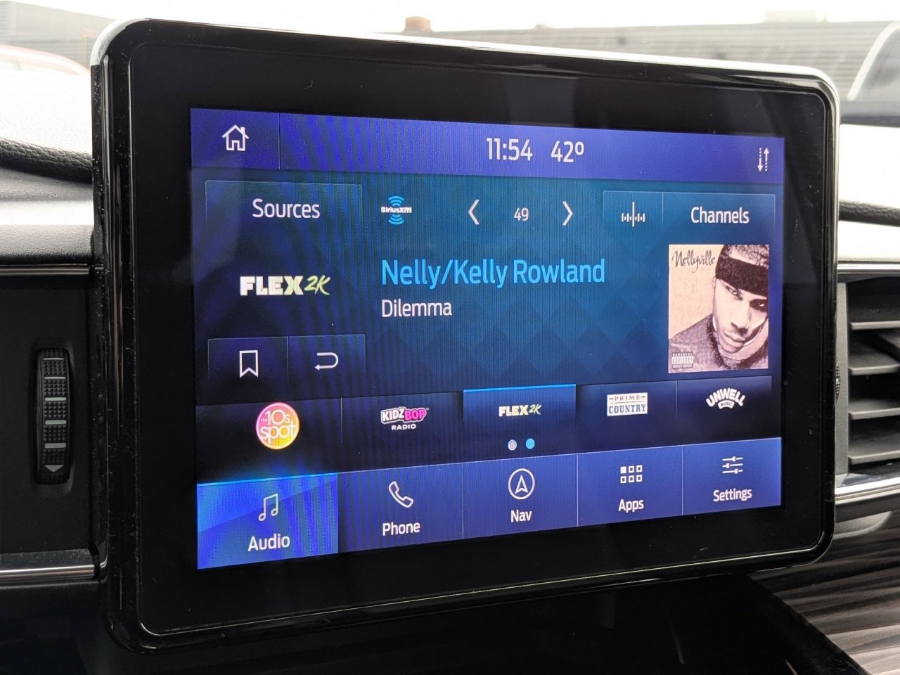 Certified 2021 Ford Explorer Limited w/ Equipment Group 301A image 25