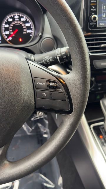 Used 2022 Mitsubishi Eclipse Cross ES image 12